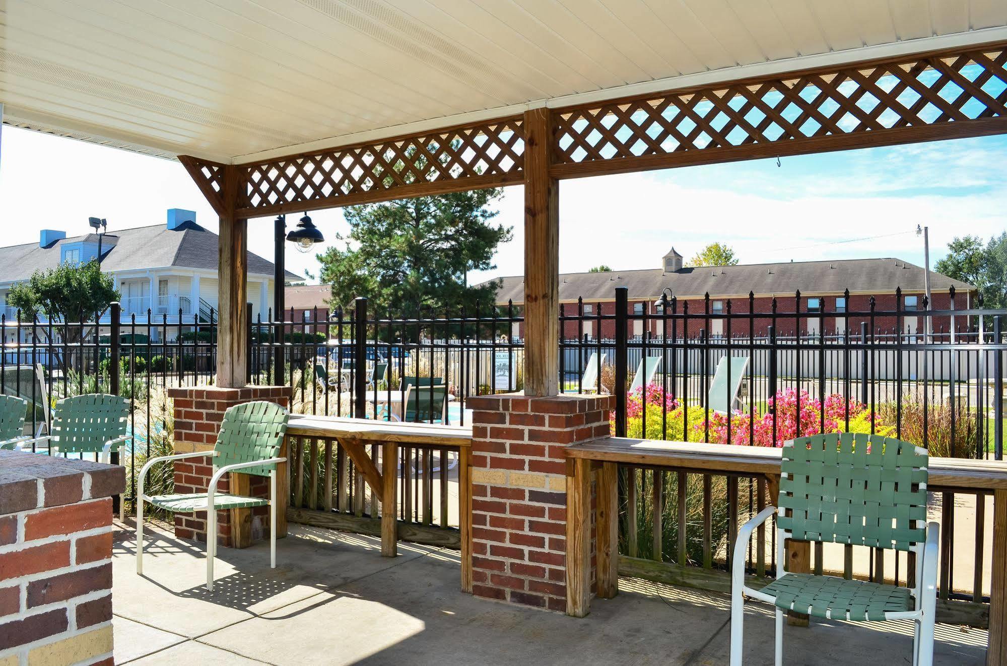 Intown Suites Extended Stay Decatur Al Exterior foto
